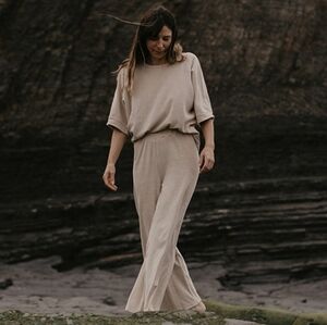 NWT Simple Folk terry top in ecru